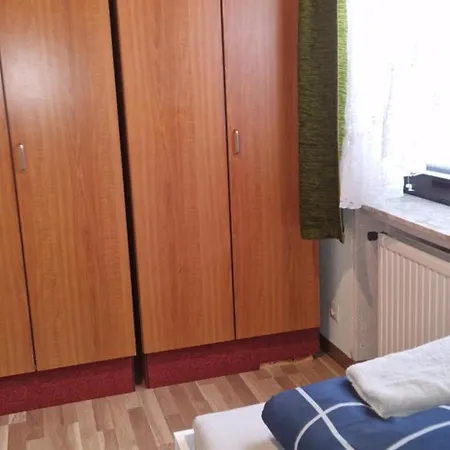 דירה Ruhige Zentral Gelegene Fuer Monteure In