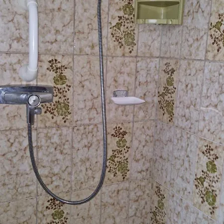 Ruhige Zentral Gelegene Mit 4 Schlafzimmern Fuer Monteure In * אינגלהיים אם ריין