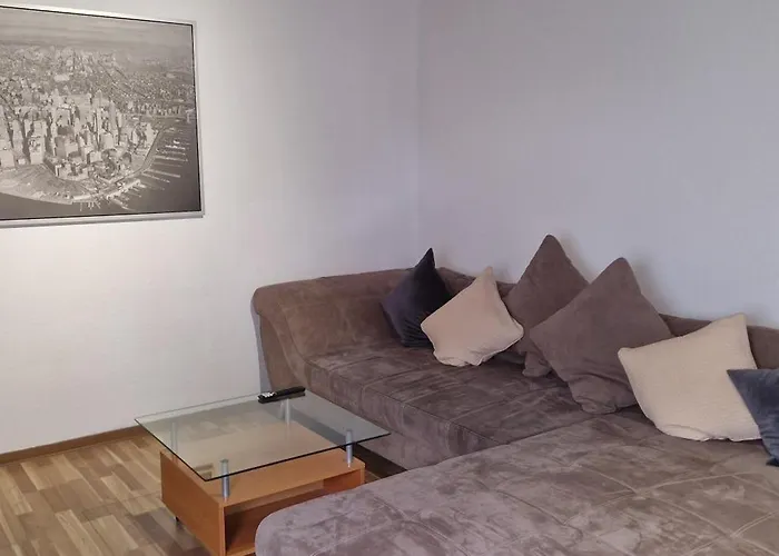 Ruhige Zentral Gelegene Fuer Monteure In *