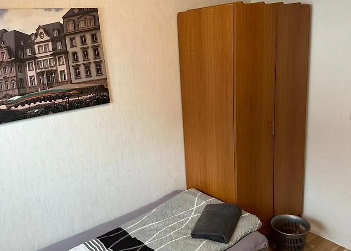 Ruhige Zentral Gelegene Fuer Monteure In Apartment *