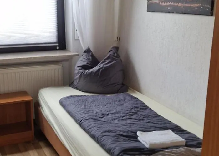 Apartamento Ruhige Zentral Gelegene Fuer Monteure In *