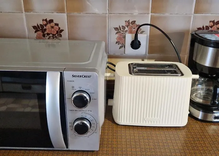 Ruhige Zentral Gelegene Fuer Monteure In *